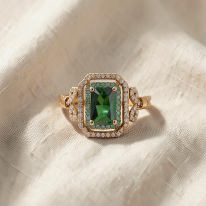 Green Emerald Royal Ring