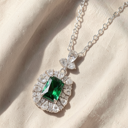 Royal Emerald Crystal Halo Statement Pendant Necklace – Silver