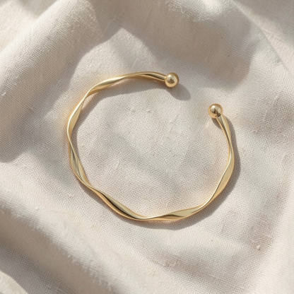 Elegant Golden Bracelet