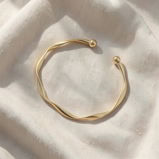 Elegant Golden Bracelet